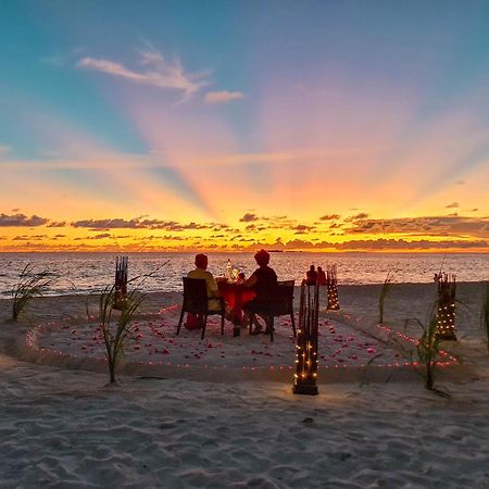 Ukulhas Villa Oceanview Hotel & Spa المظهر الخارجي الصورة