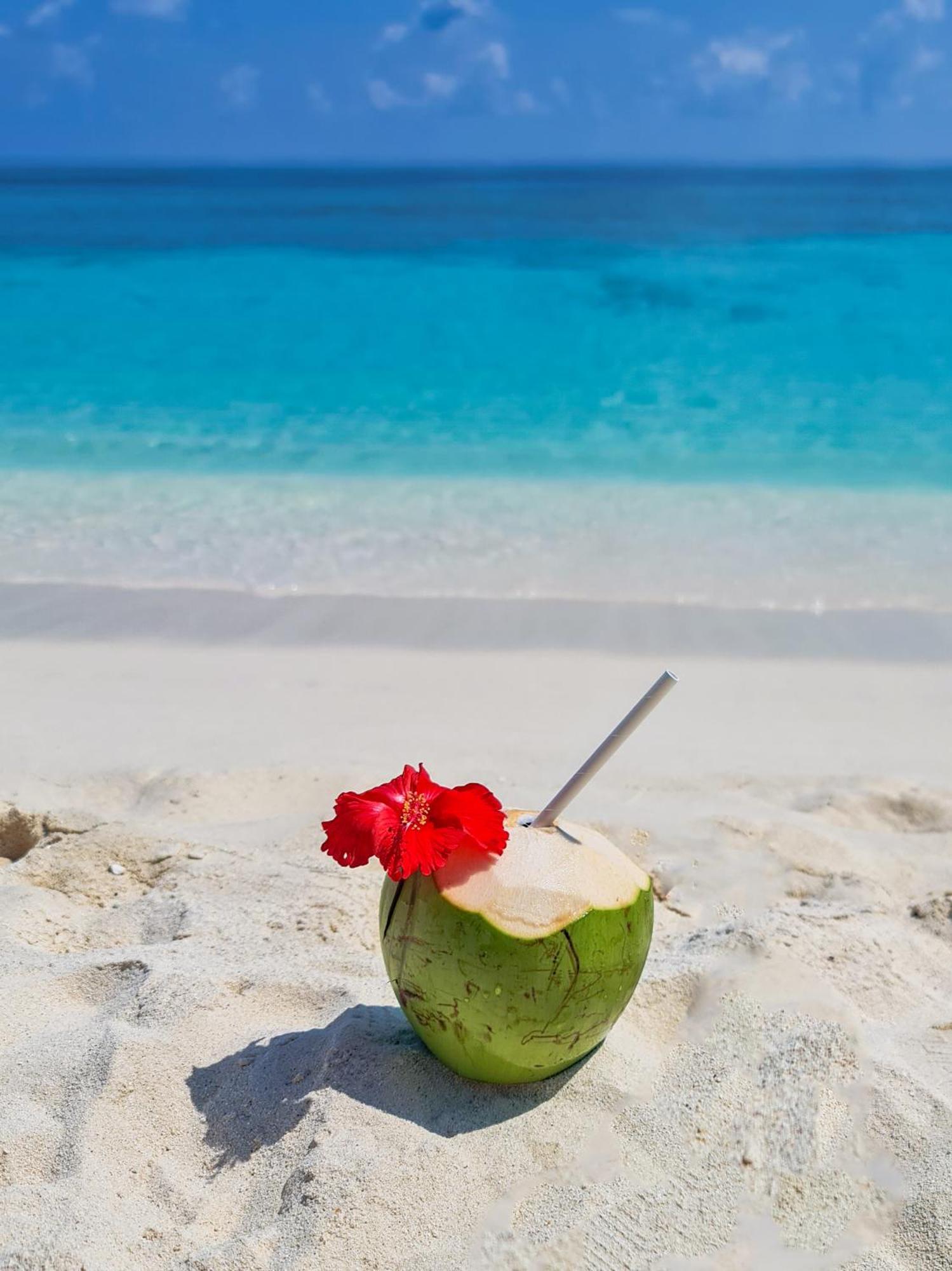 Ukulhas Villa Oceanview Hotel & Spa المظهر الخارجي الصورة